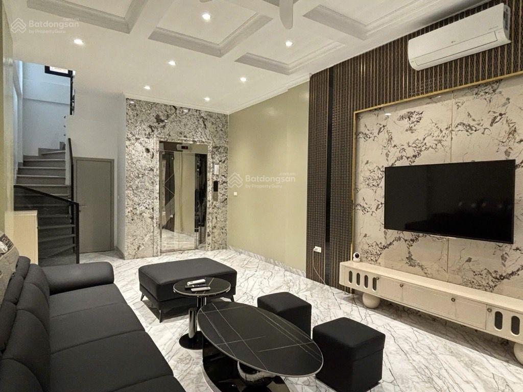 Giảng võ  40m x 7 tầng thang máy  gara ô tô  view cao thoáng mát  nội thất cao cấp  21,5 tỷ