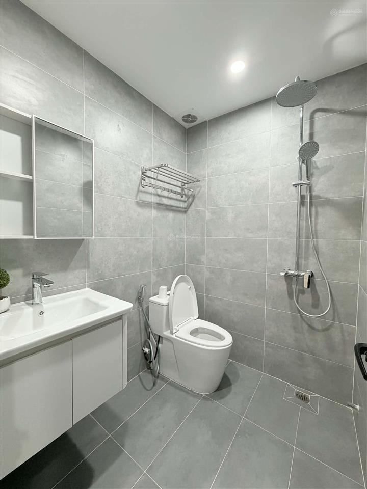 Giảng võ  40m2  5 ngủ  ko quy hoạch  sổ riêng nở hậu  ngõ nông gần phố  9,2 tỷ