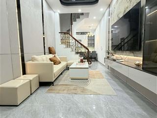 Giảng võ  40m  5 ngủ  ko quy hoạch  sổ riêng nở hậu  ngõ nông gần phố  9,2 tỷ