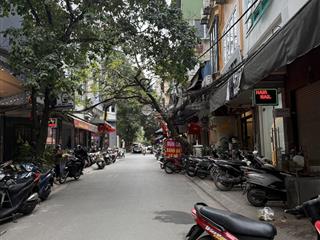 Bán đất mặt phố đoàn thị điểm quận đống đa, 40m2 mặt tiền rộng 5,5m2 vỉa hè kinh doanh giá 21 tỷ.