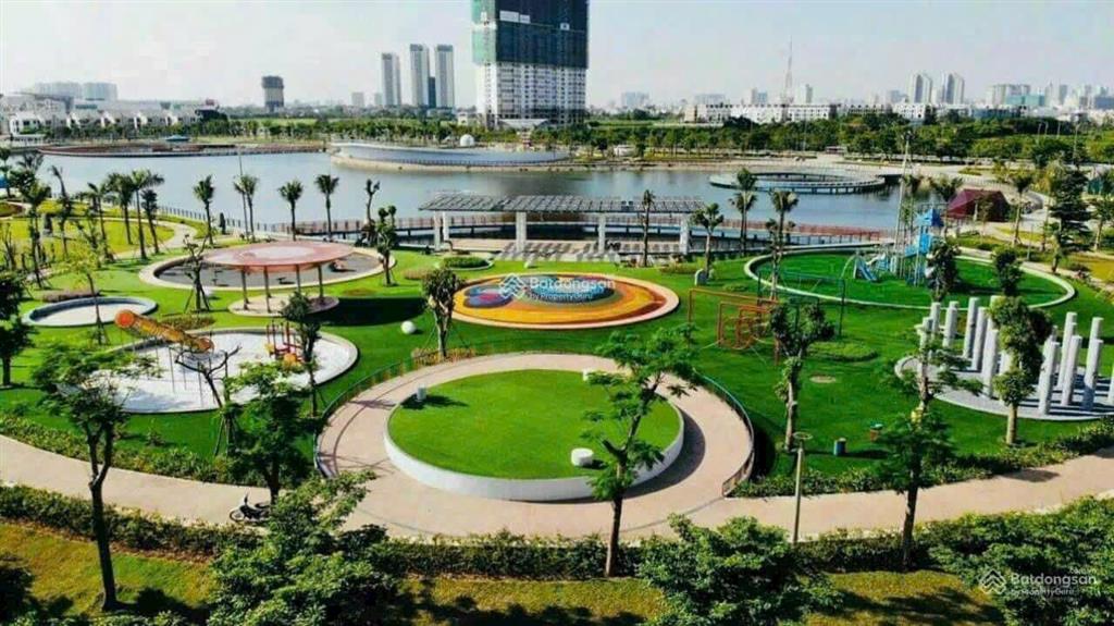Cần bán nhà liền kề trục chính kinh doanh sầm uất dt95m,mt 5m khu c geleximco thông aeonmall