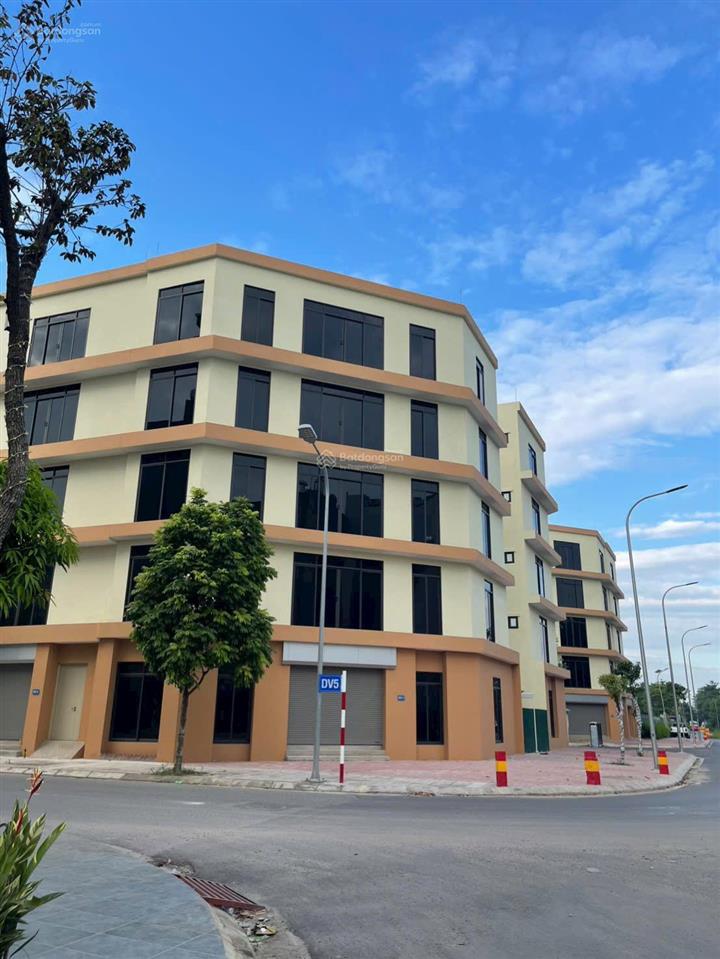 Chính chủ bán nhà 7 tầng dt 105m mt 7m đấu giá mả trâu đông la giáp khu đô thị đô nghĩa, giá rẻ