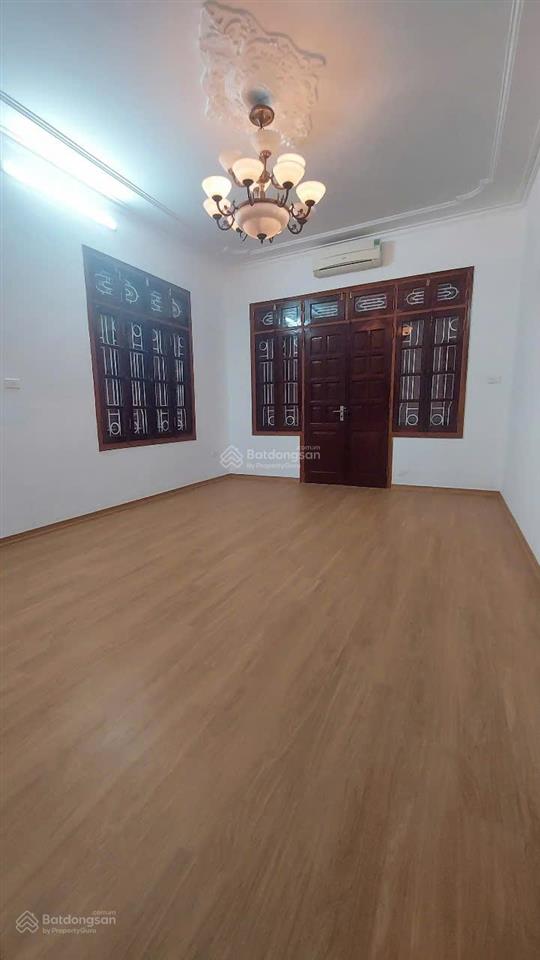 Siêu hiếm chỉ hơn 26 tỷ phân lô 90m 5 tầng, 3 mặt thoáng, ô tô tránh, kinh doanh khu hoàng ngân