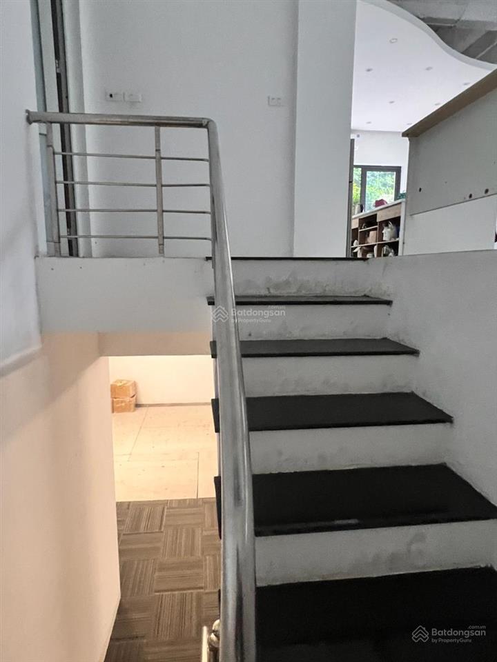 Bán gấp biệt thự cầu giấy, lô góc 185m 5 tầng, mặt tiền 25m , giá 83 tỷ
