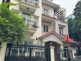 Biệt thự đơn lập, lô góc , kđt mới cầu giấy, dịch vọng, 236m 4 tầng, mặt tiền 28,5m, giá 123 tỷ.