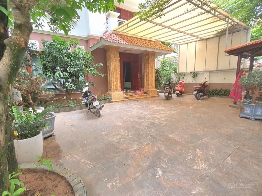 Bán biệt thự đơn lập kđt an hưng, hà đông. 306 3 tầng , mt 12m , giá hơn 80 tỷ