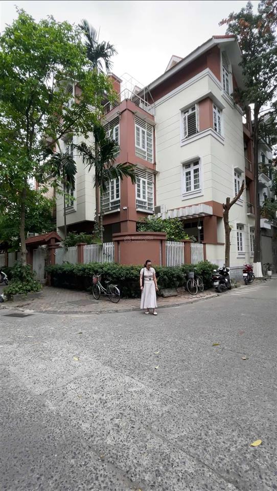 Biệt thự lô góc , kinh doanh. phố vọng, thanh xuân, hai bà trưng. 146m 4 tầng, mt 25m, 57 tỷ.