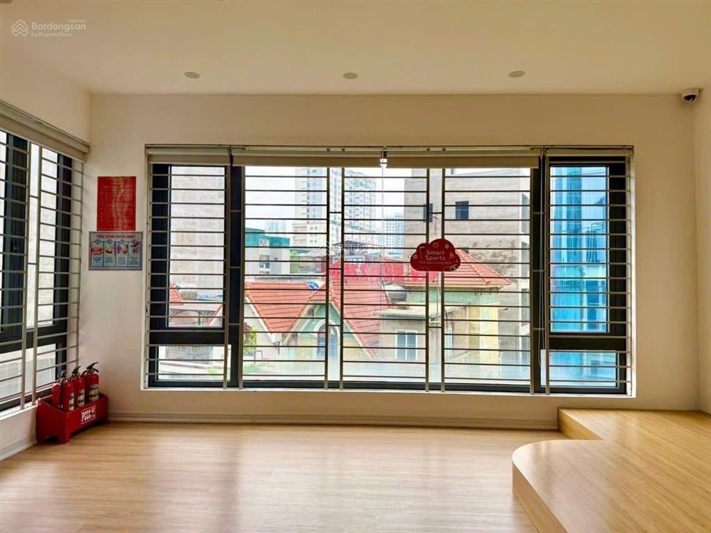 Bán gấp biệt thự liền kề. nguyễn trãi , thanh xuân. 136m 6 tầng, mt 23m . kinh doanh đỉnh, giá 63ty