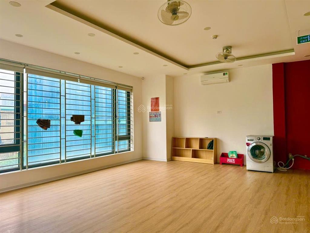 Bán gấp biệt thự liền kề. nguyễn trãi , thanh xuân. 136m 6 tầng, mt 23m . kinh doanh đỉnh, giá 63ty