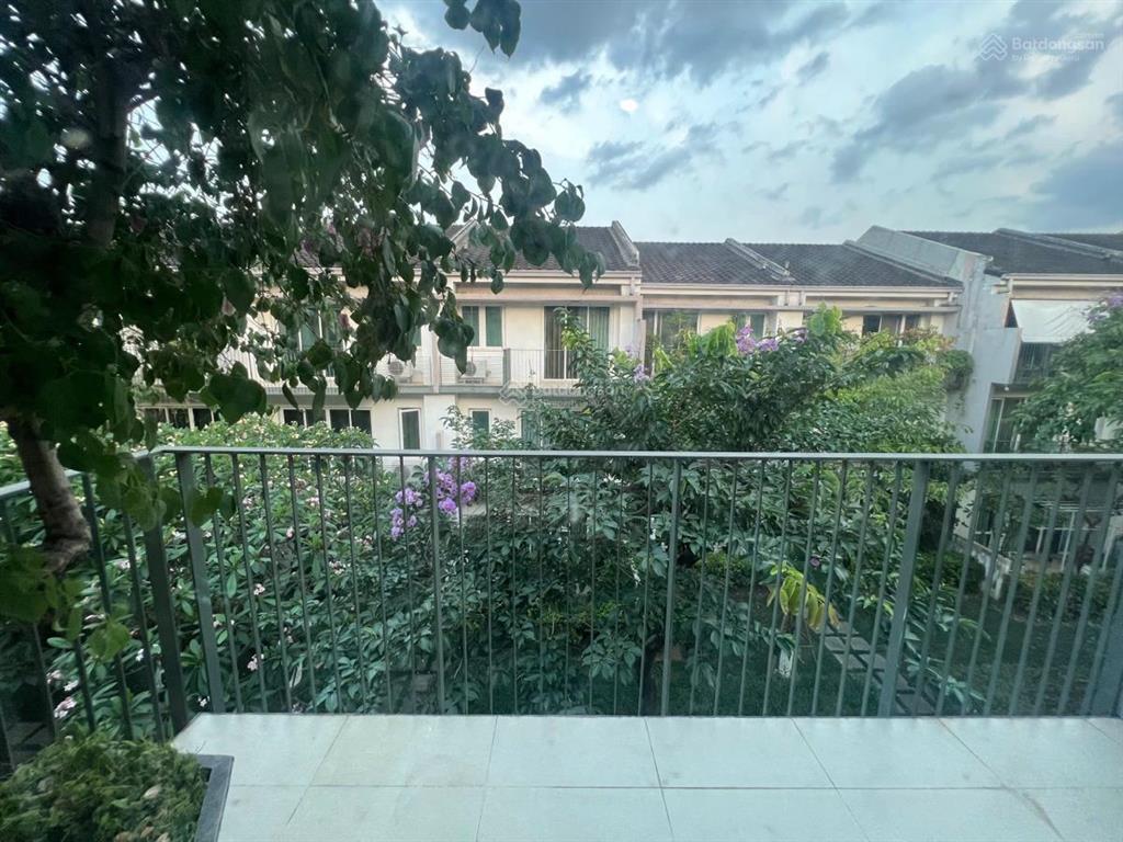 Hiếm ! biệt thự liền kề park city hà đông, sân vườn 120m giá 40 tỷ