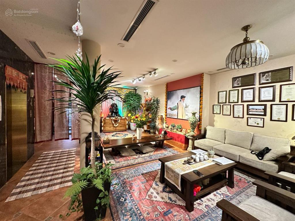 Chủ nhiệt bán phân lô liền kề vip thang máy. lê văn lương, cầu giấy. 100m x 5 tầng, mt 6m, 38 tỷ.