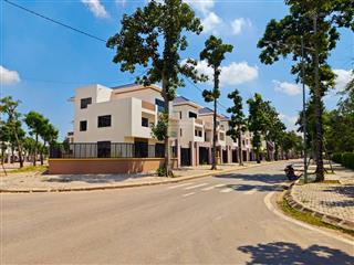 Siêu hiếm, lô góc kinh doanh, kđt cenco5 thanh hà, hà đông. 473m 3 tầng, mt 42m, giá 61 tỷ.