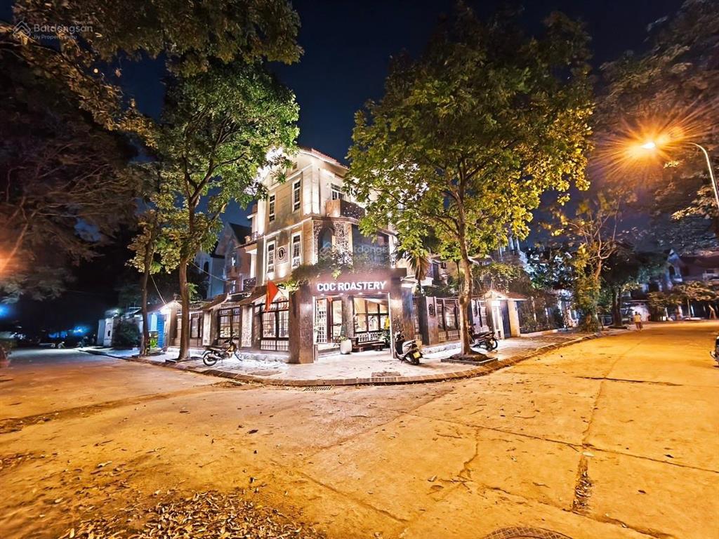 Vị trí vàng kđt pháp vân, hoàng mai. lô góc, view cv, kinh doanh. 236m 4t mt 29m, 4n, giá 63,8ty