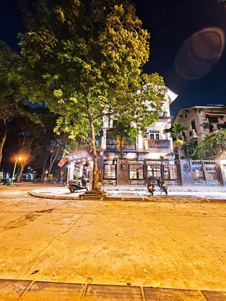 Vị trí vàng kđt pháp vân, hoàng mai. lô góc, view cv, kinh doanh. 236m 4t mt 29m, 4n, giá 63,8ty