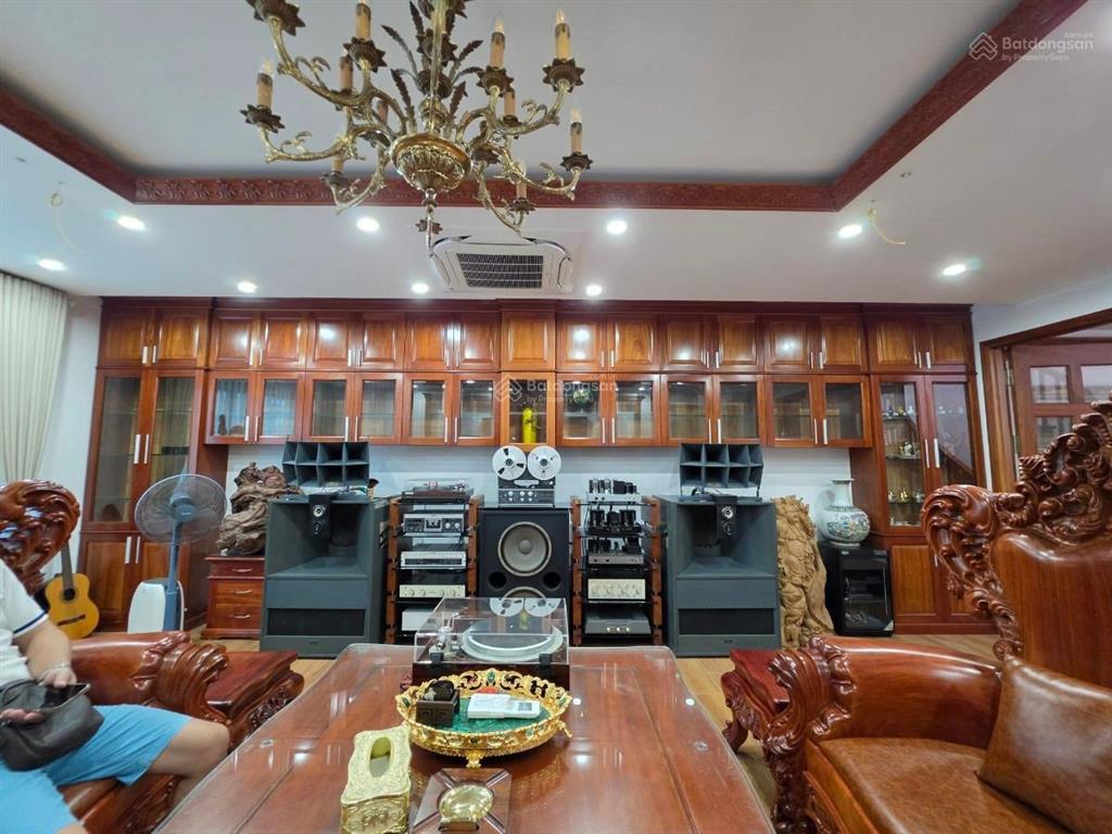 Liền kề 2 thoáng đẹp kđt văn phú, hà đông. 110m, 5t, mt 5,32m, 4n, thang máy, giá 25,8 tỷ.