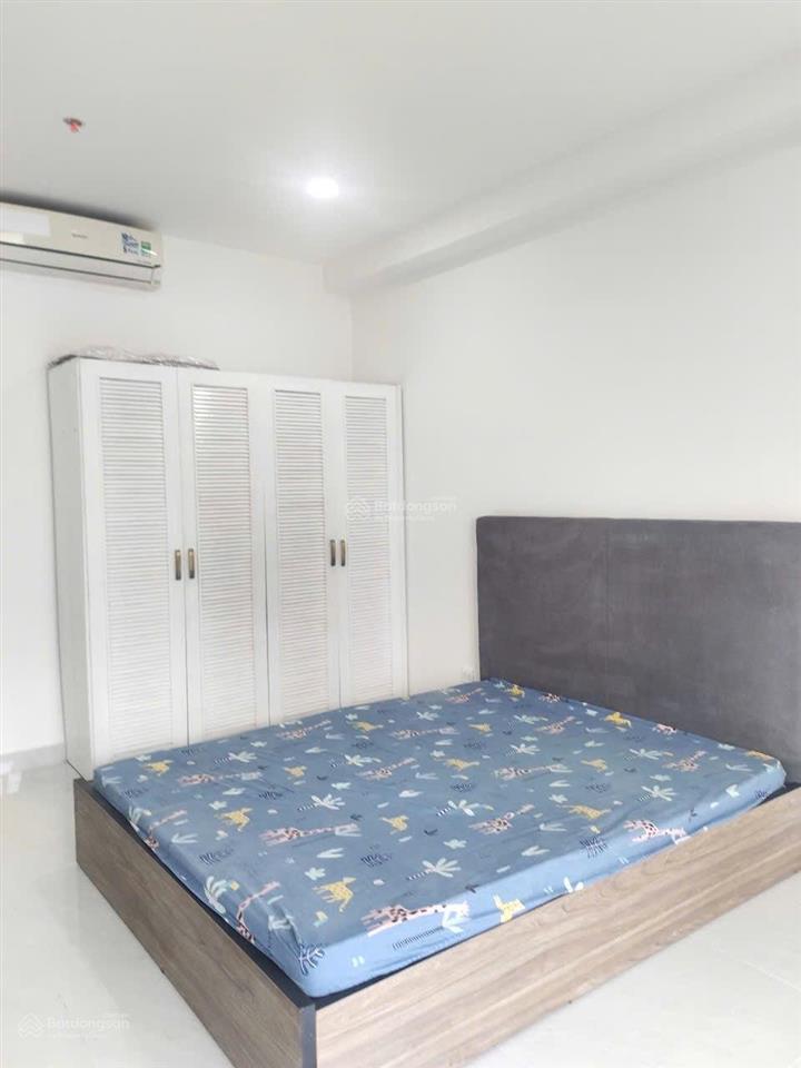 Cần cho thuê nhanh căn 2pn 2wc giá 9 triệu/th có nội thất.