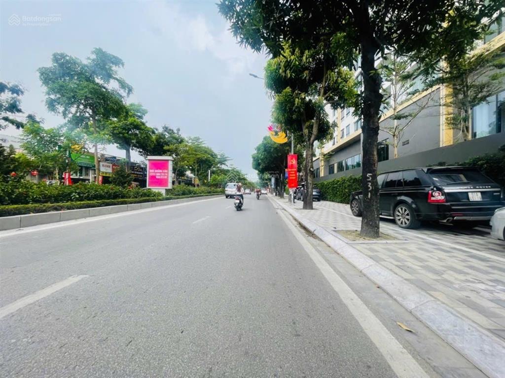 Bán nhà mặt phố âu cơ 130m2  mt gần 6m  7 tầng thang máy  view cực chill  giá đầu tư