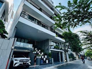 Bán toà nhà apartment trịnh công sơn 10 tầng thang máy 30 phòng khép kín view hồ tây ôtô vào nhà