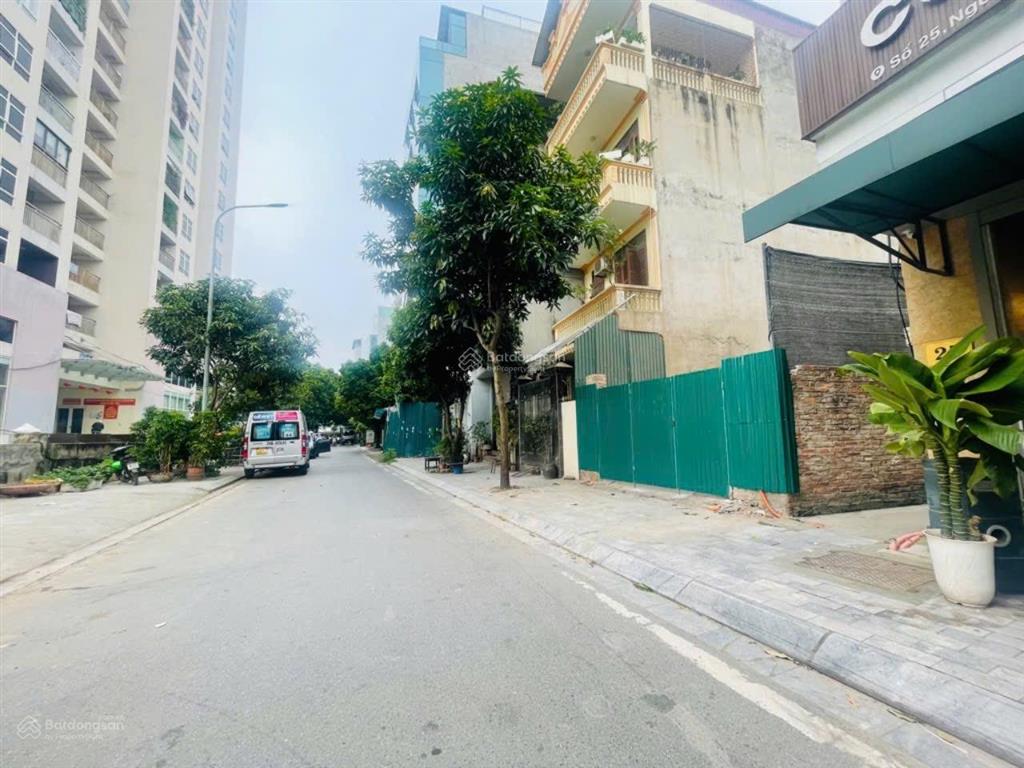 Bán đất mặt phố an dương vương tây hồ  diện tích 123m2  mặt tiền hơn 5m  26 tỷ