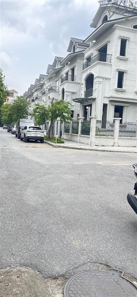 Bán biệt thự lô góc 180m, mt 12m, 7 tầng thang máy, kđt bắc cổ nhuế, sát ciputra, 51 tỷ