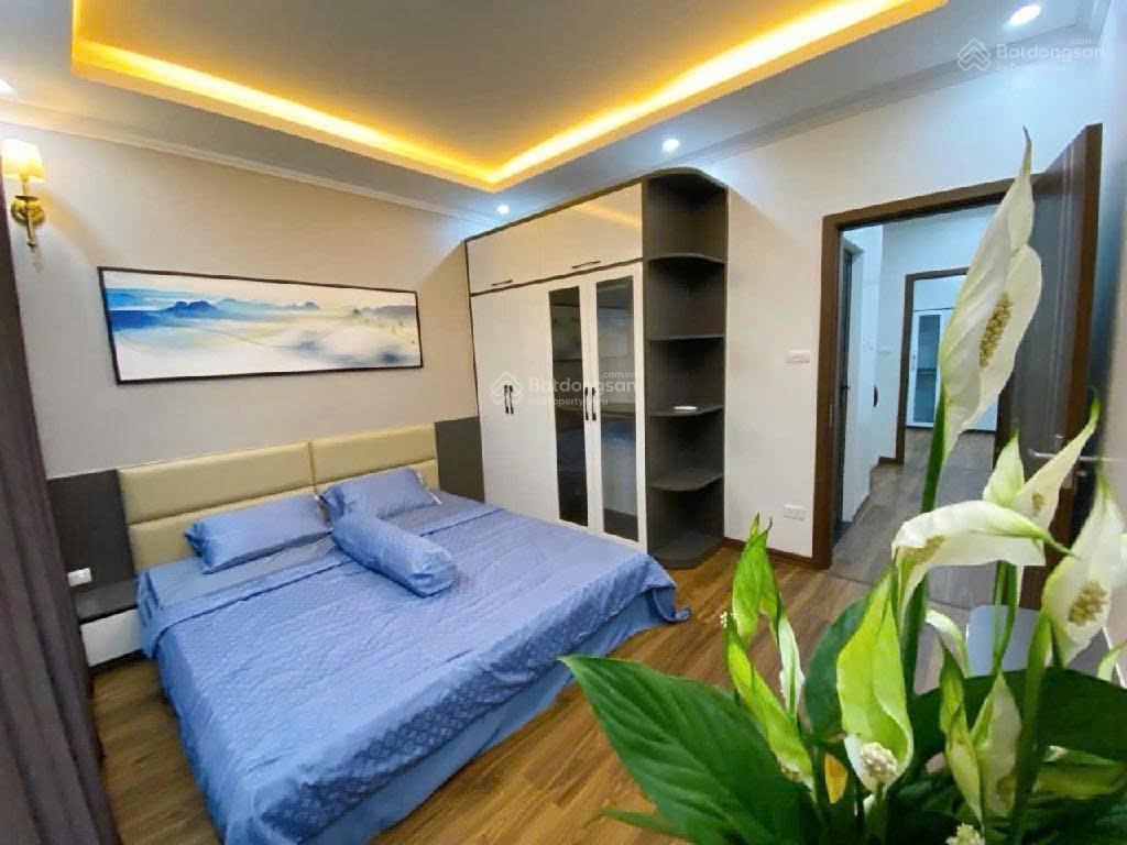 Bán apartment hoàng hoa thám 107m  mt 8,5m  10 tầng  36 phòng kk  doanh thu 2 tỷ/năm  37 tỷ