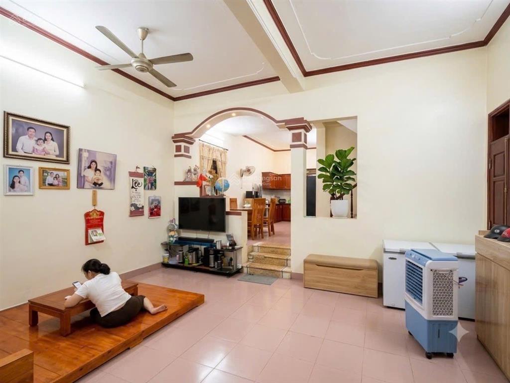 Siêu phẩm tây hồ 140m2  mt 7m  25 tỷ  ngõ nông rộng 4m ô tô vào nhà  view tp ven sông hồng