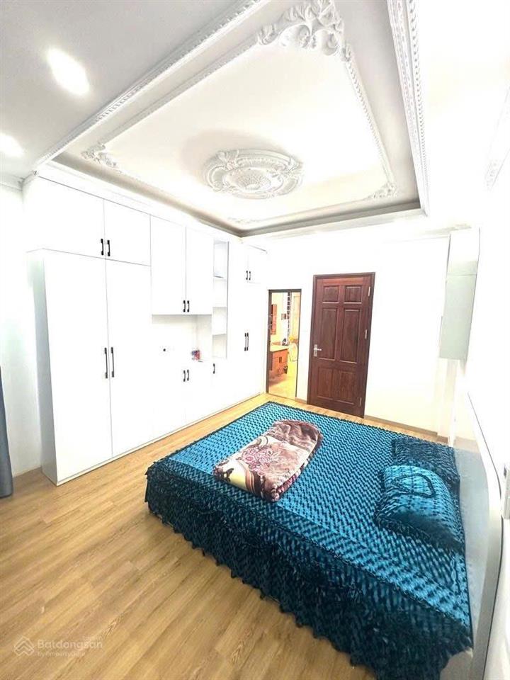 Bán nhà tây hồ  gần nhà hát opera  lô góc  thang máy  view hồ tây  nhỉnh 16 tỷ