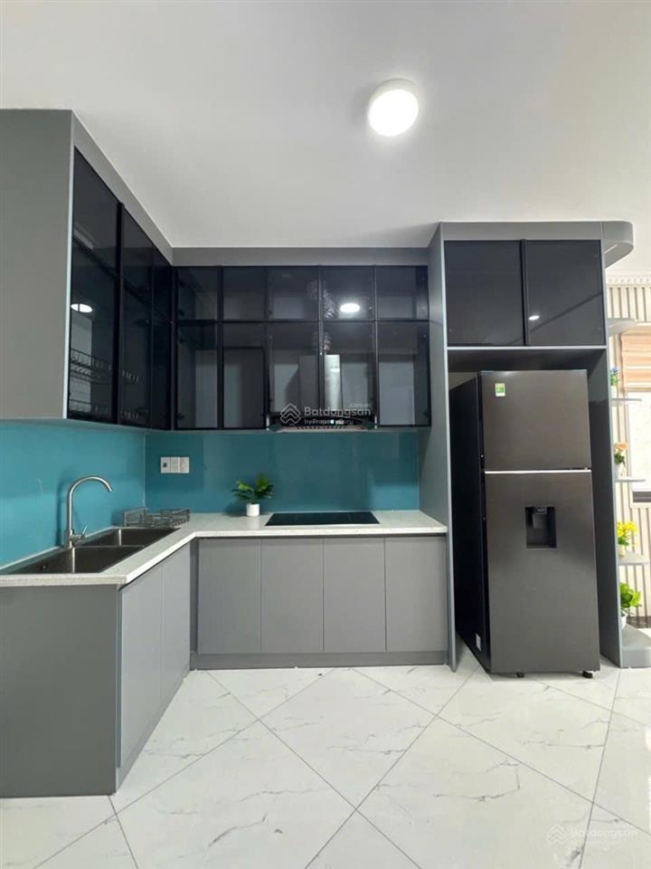 Bán nhà phú thượng tây hồ gần ciputra nhà mới thang máy ô tô 4 chỗ vào nhà tặng full nội thất