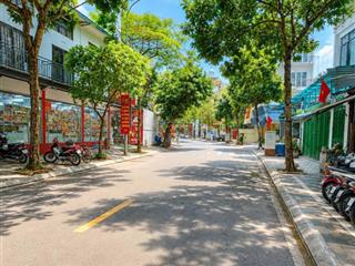 Bán tòa văn phòng mặt phố phú xá tây hồ gần lottemart võ chí công. dt 98m 9 tầng thang máy 48 tỷ