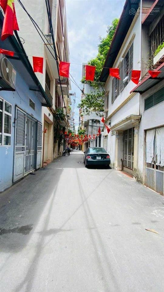 Bán nhà sân vườn lạc long quân 116m, mt 11m. khu phân lô quy hoạch ổn định sổ chính chủ vuông vắn