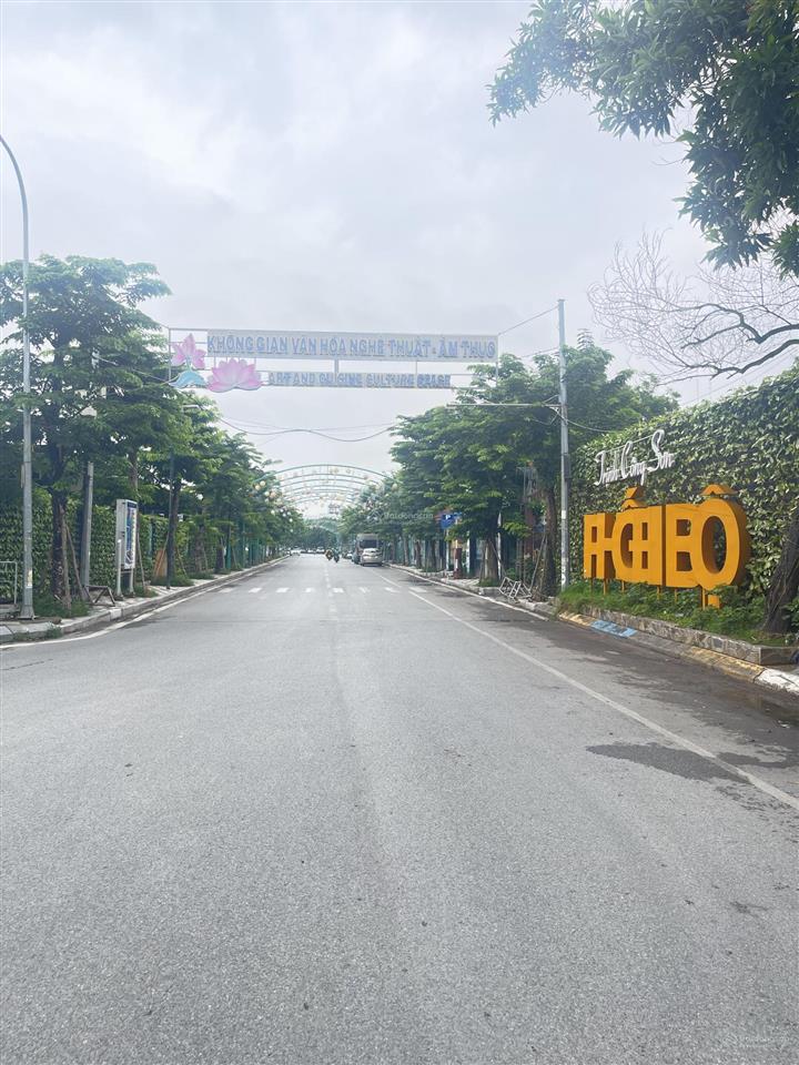 Bán đất mp trịnh công sơn 180m , mt 9.5m , full thổ cư , view hồ tây & thung lũng hoa . vị trí vàng