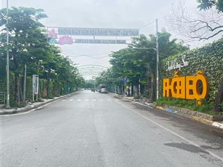 Bán đất mp trịnh công sơn 180m , mt 9.5m , full thổ cư , view hồ tây & thung lũng hoa . vị trí vàng