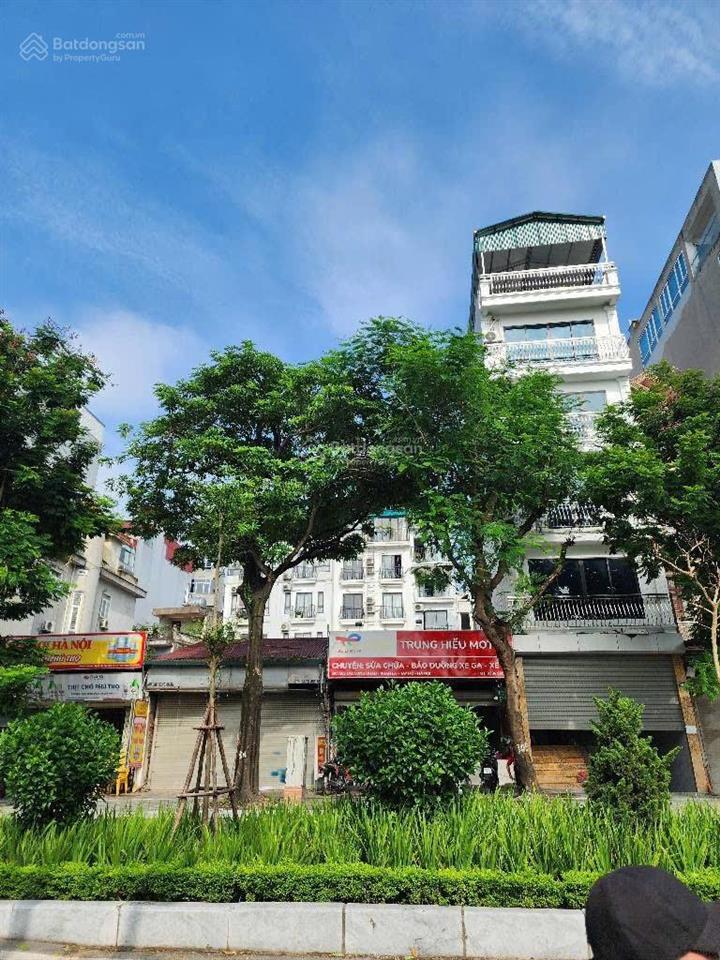 Siêu phẩm mp lạc long quân , dt 170m , mt 6m view hồ tây 2 thoáng vỉa hè rộng , kd đa dạng