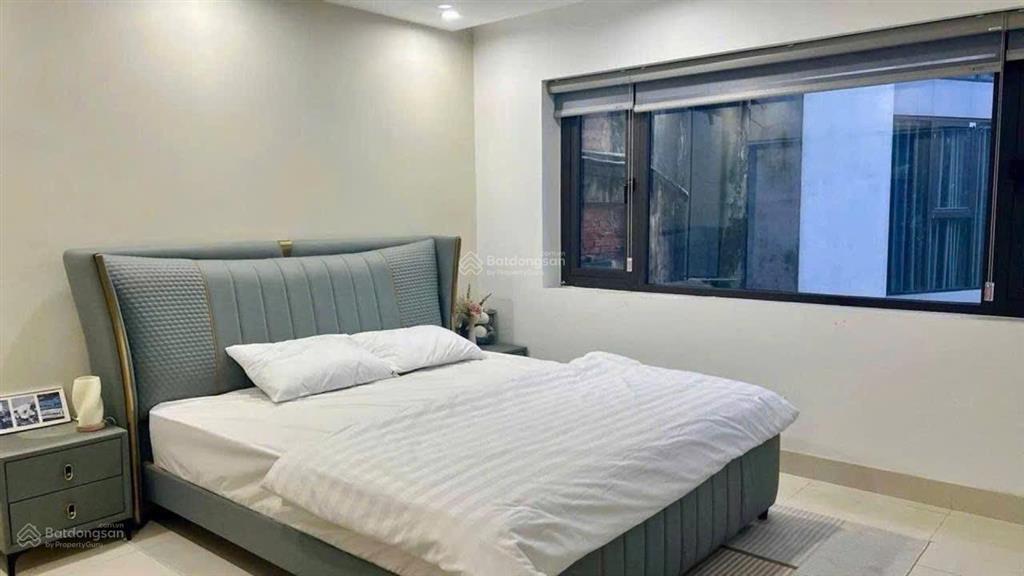 Nhà mới mặt phố tô ngọc vân , 137m2 , mặt tiền 7m , 8 tầng full nội thất vỉa hè rộng , view hồ tây