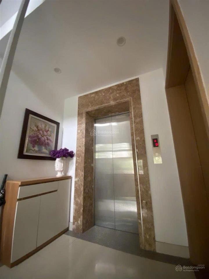 Nhà mới mặt phố tô ngọc vân , 137m2 , mặt tiền 7m , 8 tầng full nội thất vỉa hè rộng , view hồ tây