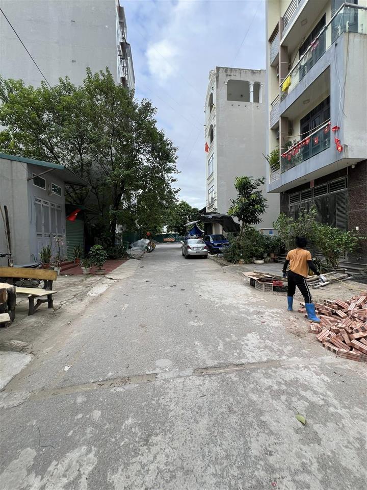 Dv hà trì hà cầu, 62m², mặt tiền 4.5m view sân bóng gần ngã 5 hà trì giá 10 tỷ