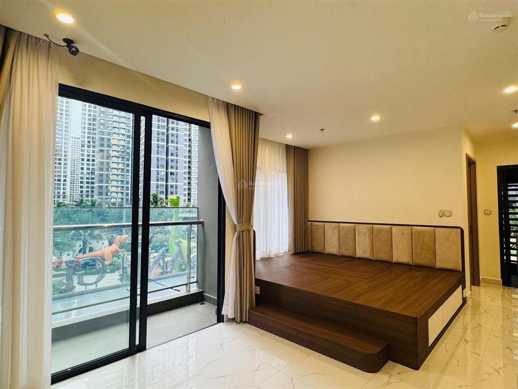 Cho thuê căn hộ 2pn 69m2 tại vinhomes grand park, 12 triệu vnd