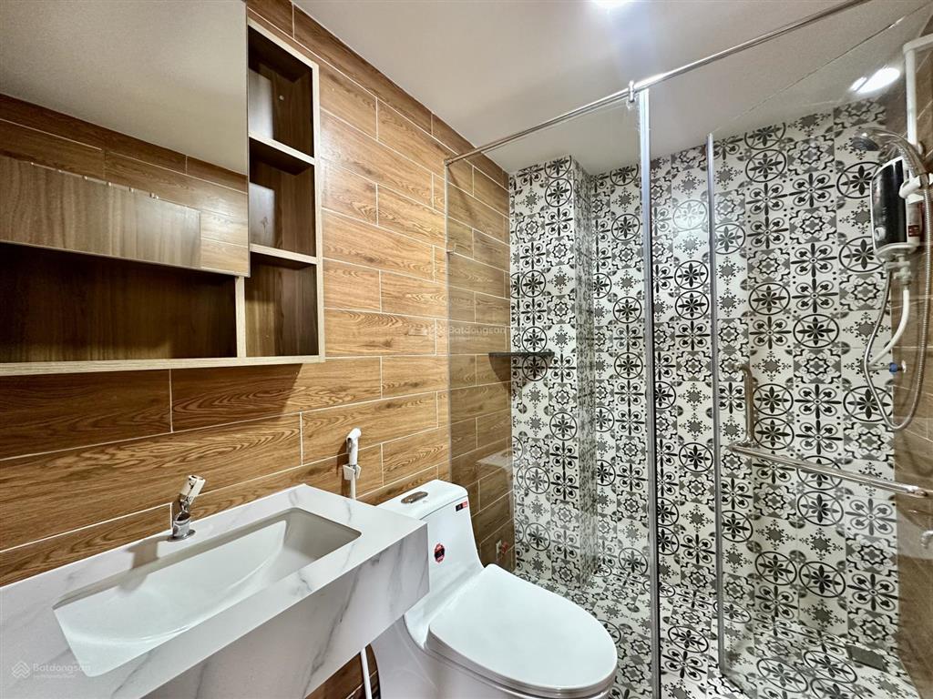 Thực tế  căn hộ studio có ban công siêu thoáng, thiết kế tối giản  gần sala, q1