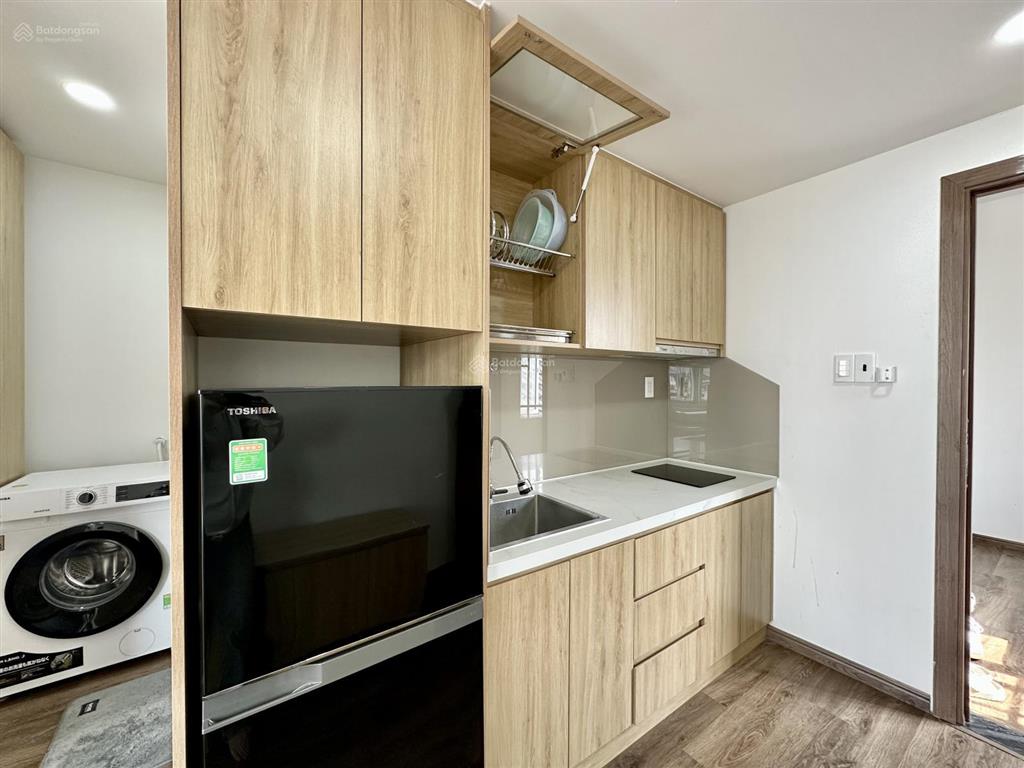 Thực tế  căn hộ studio có ban công siêu thoáng, thiết kế tối giản  gần sala, q1