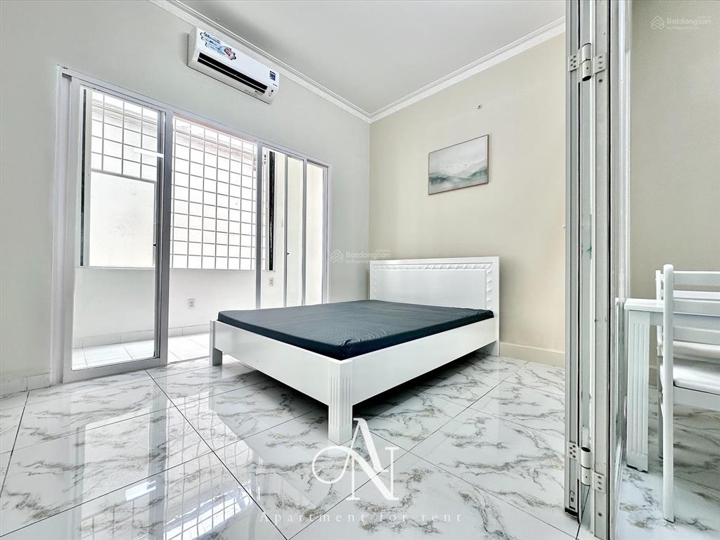 Khai trương căn hộ cho thuê  dạng 1pn tách bếp mới  thang máy  ngay sát q1  phan đình phùng pn