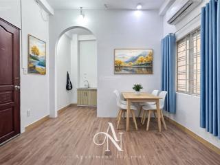 Căn hộ tách bếp full nội thất, cửa sổ thoáng, ngay mặt tiền phan văn trị bình thạnh