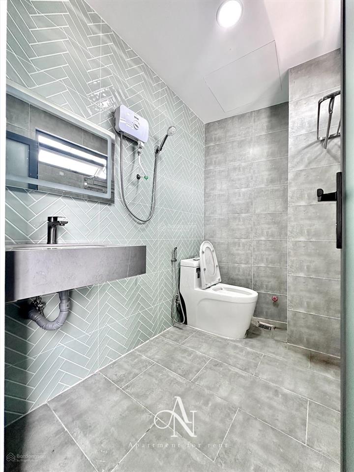 Hot, căn hộ mới tách bếp balcon  full nội thất máy giặt riêng  chỉ 6.5tr  nguyễn thượng hiền bt