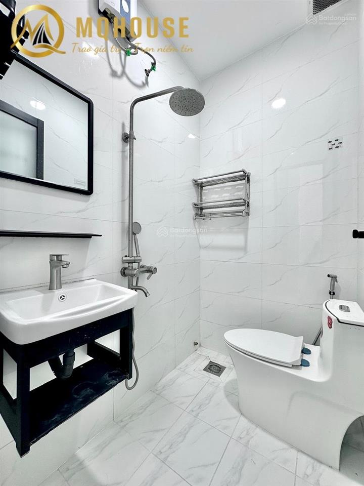 Căn hộ cho thuê ngay nguyễn kiệm phú nhuận  full cửa sổ thoáng mát