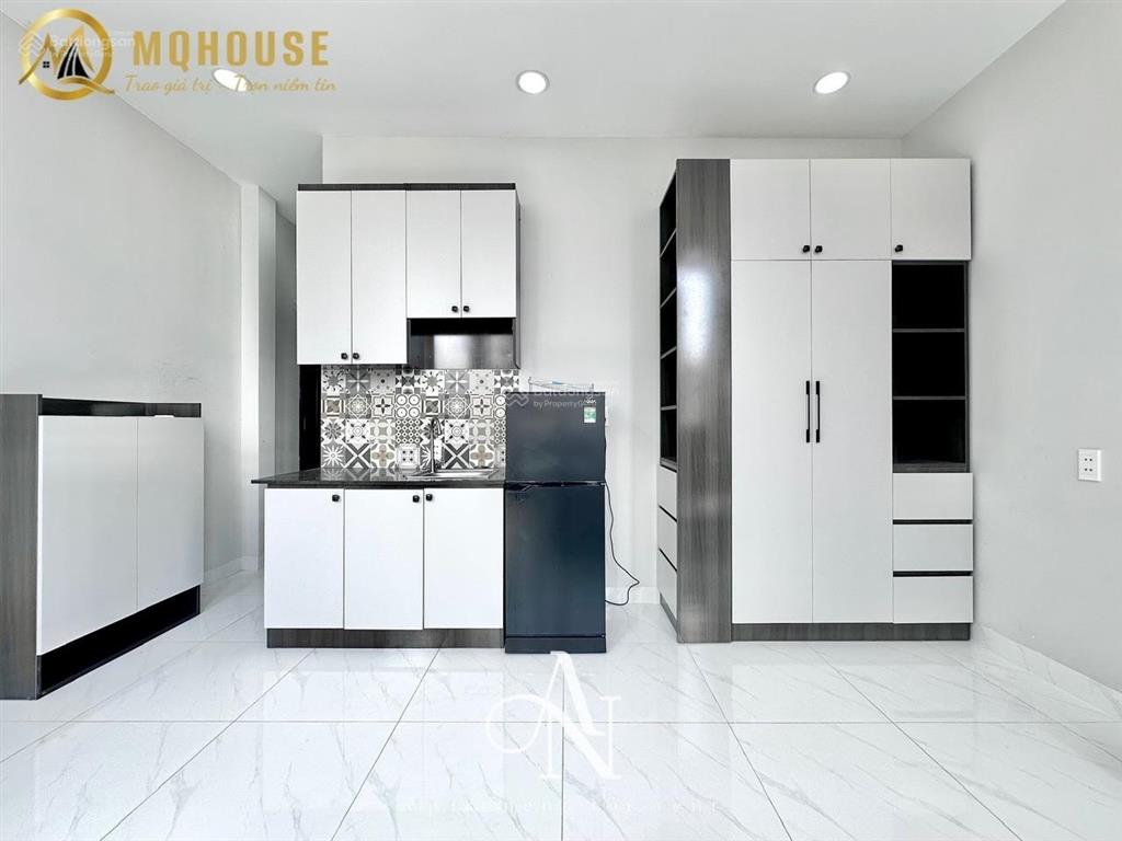 Căn hộ cho thuê ngay nguyễn kiệm phú nhuận  full cửa sổ thoáng mát