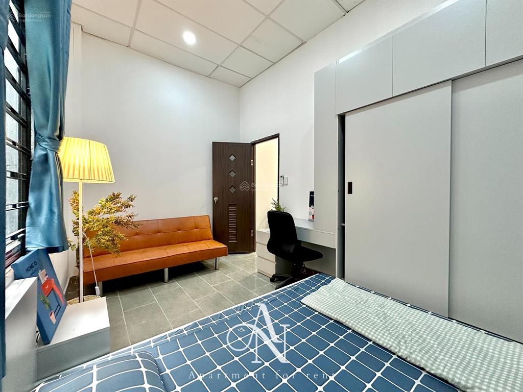 Căn hộ 1 phòng ngủ tách bếp  phòng khách  35m2  full nội thất ngay khu phố đi bộ phan xích long