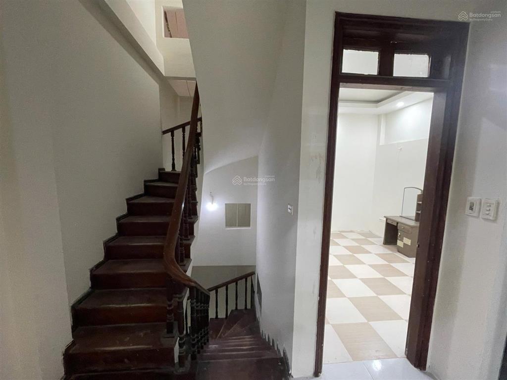 Chính chủ bán nhà riêng tại phường quan hoa, quận cầu giấy, tp hn, 5 tầng, giá 14 tỷ.