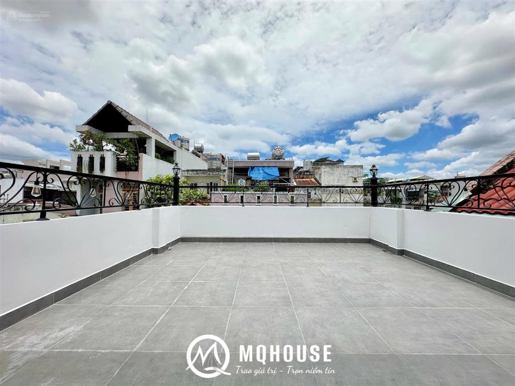 Căn hộ studio / cửa sổ / ban công mới 100% ở tân sơn nhì  đại học công thương