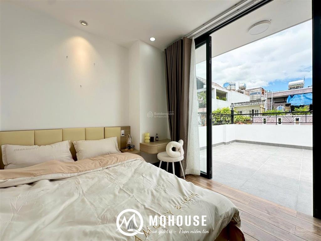 Căn hộ studio / cửa sổ / ban công mới 100% ở tân sơn nhì  đại học công thương