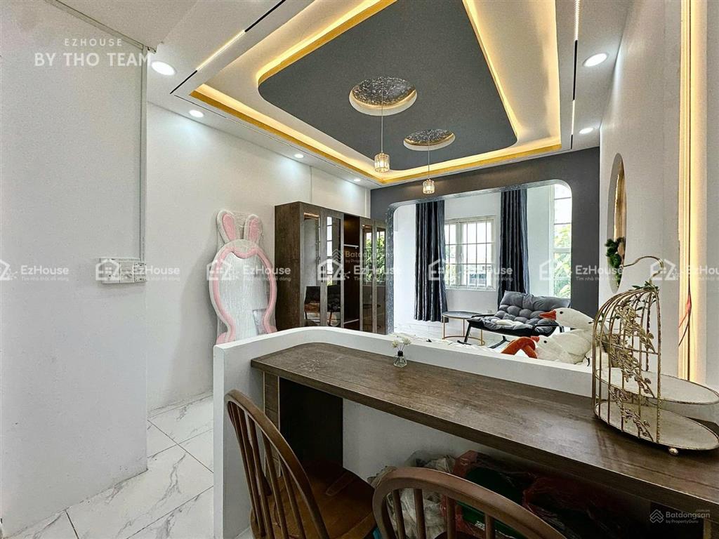 2 phòng ngủ / 60m2 / cao cấp / giáp đầm sen / full nội thất