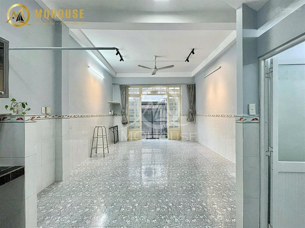 Chính chủ cho thuê nhà nguyên căn 2pn ngay lạc long quân